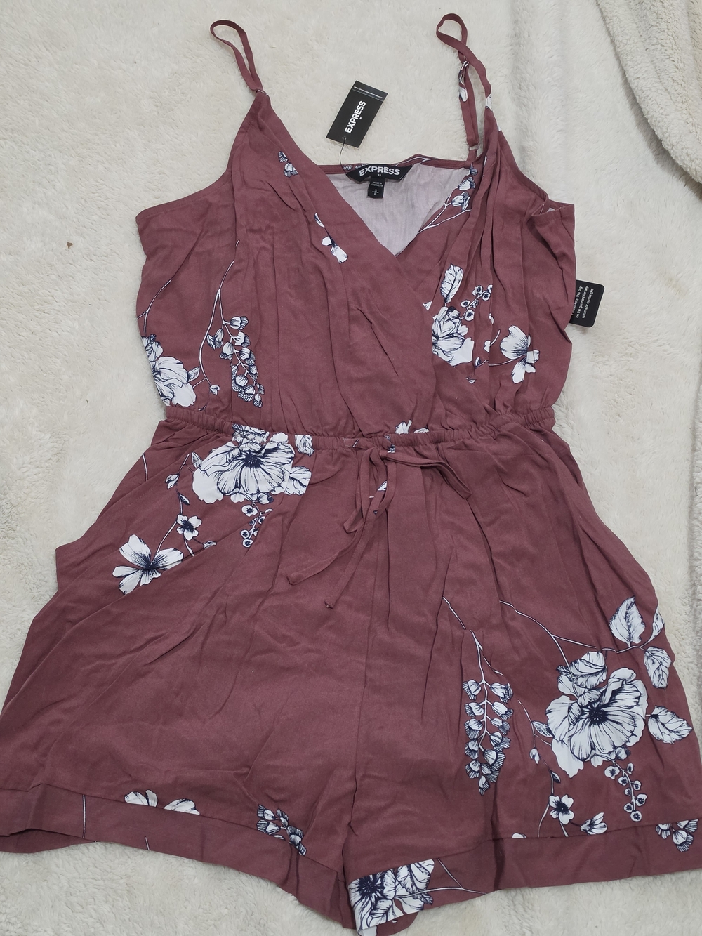 .Express Mauve Floral Tie-Waist Romper